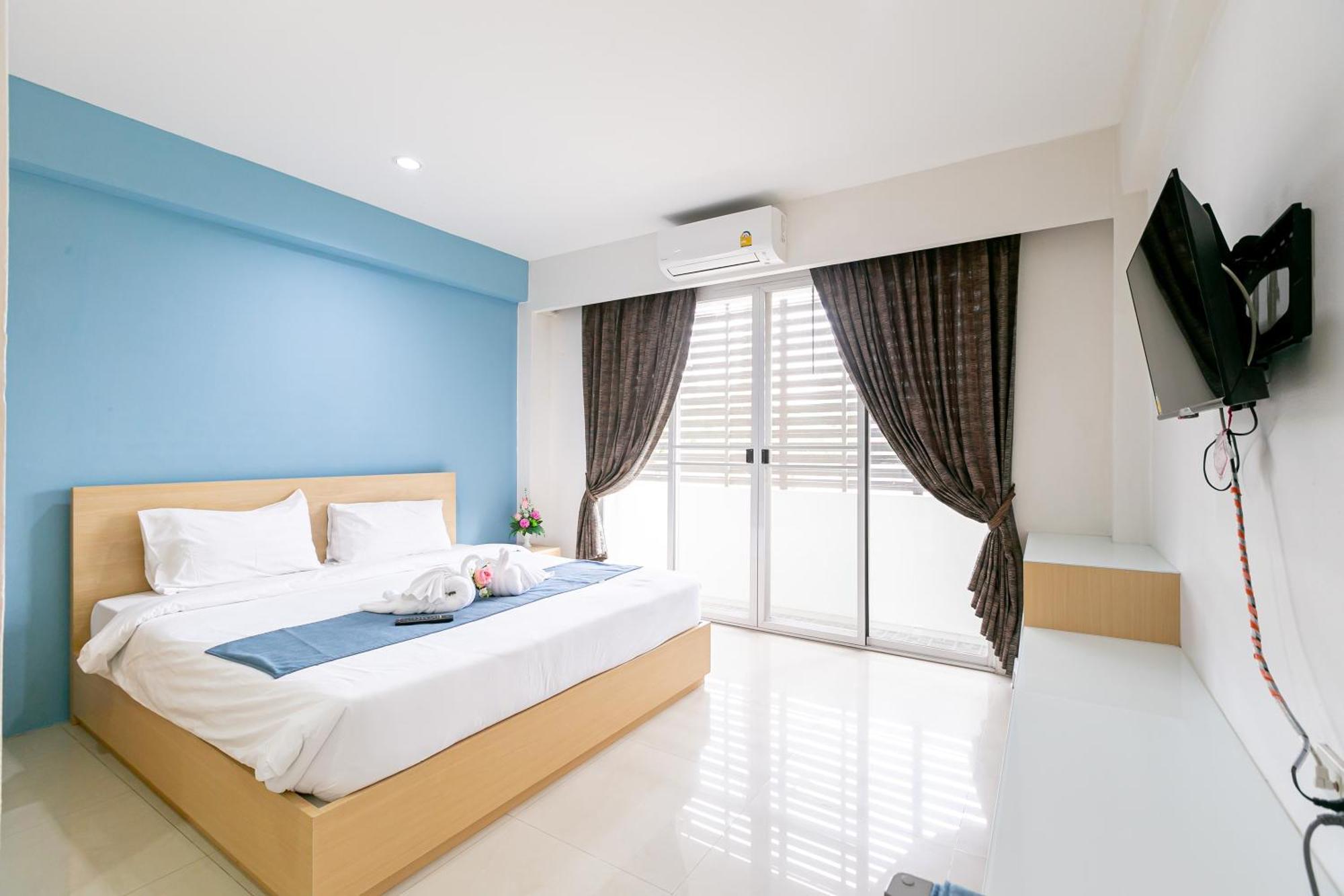 Ruan Plaisoi Apartment Bangkok Exterior photo