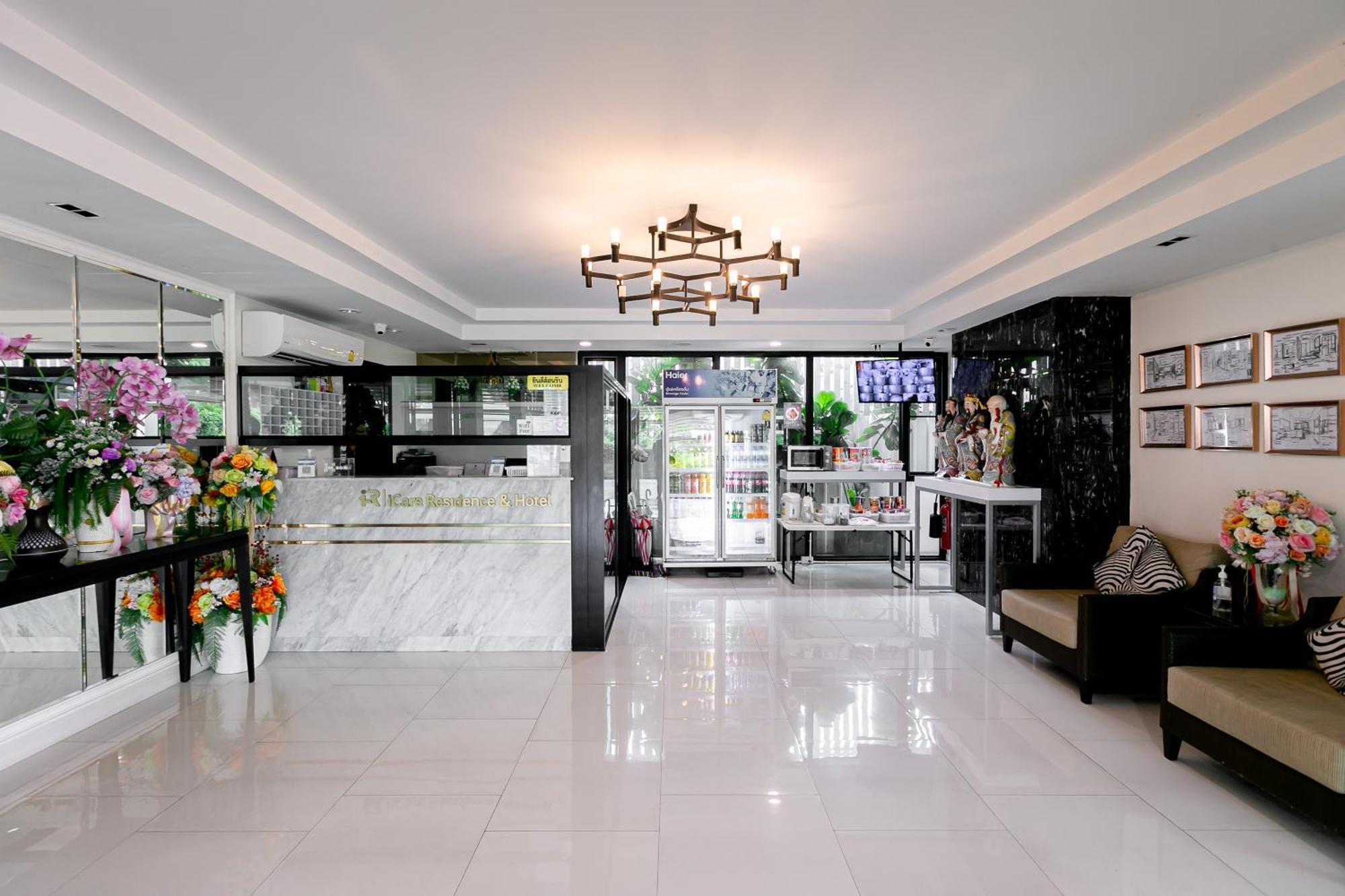 Ruan Plaisoi Apartment Bangkok Exterior photo